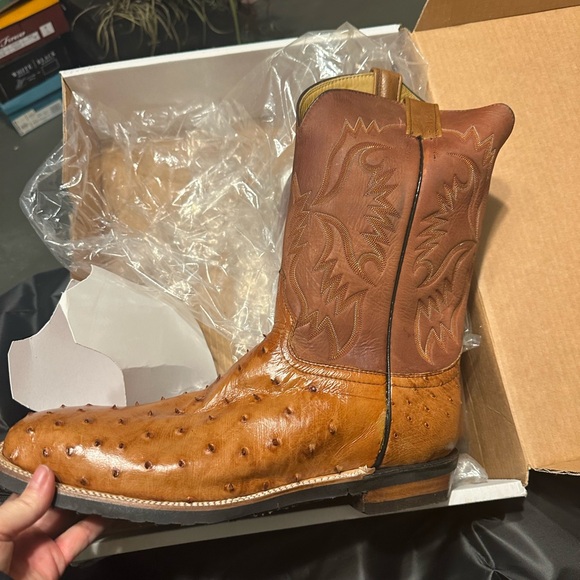 New in Box GML Full-Quill Ostrich Cowboy Boots